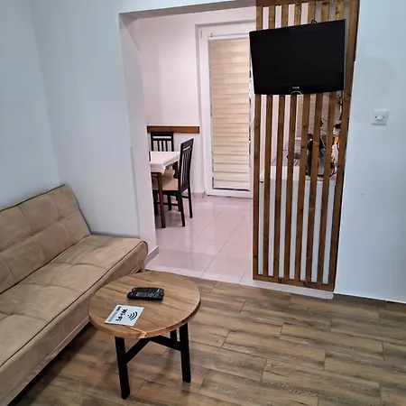 Dora * Sremski Karlovci