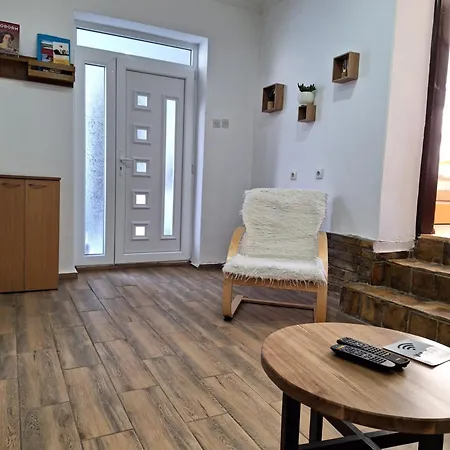 Dora Lejlighed Sremski Karlovci