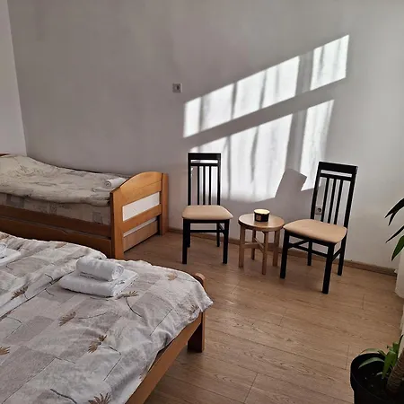 Dora * Sremski Karlovci