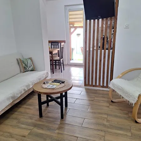 Dora Apartment